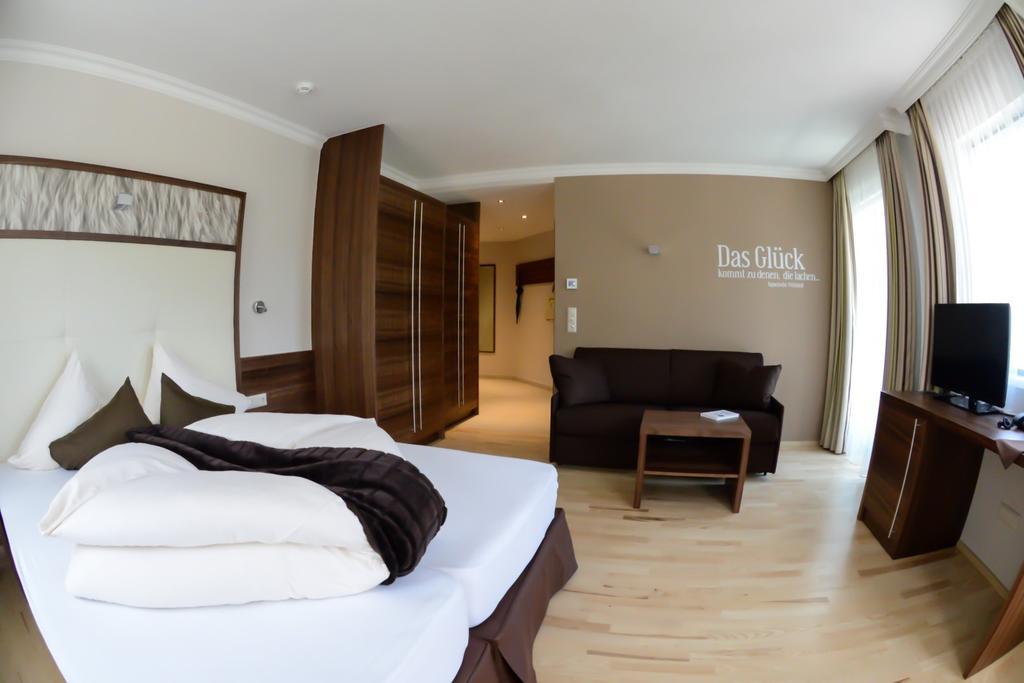 Hotel Jennys Schloessl 세르파우스 외부 사진