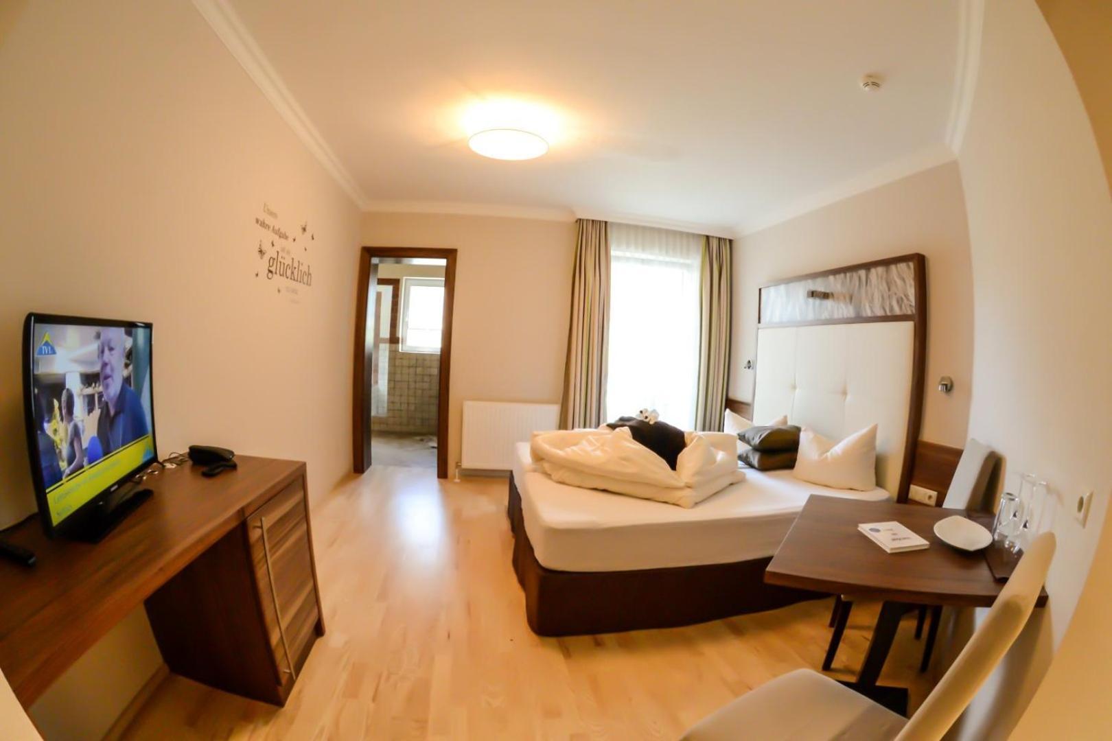 Hotel Jennys Schloessl 세르파우스 객실 사진