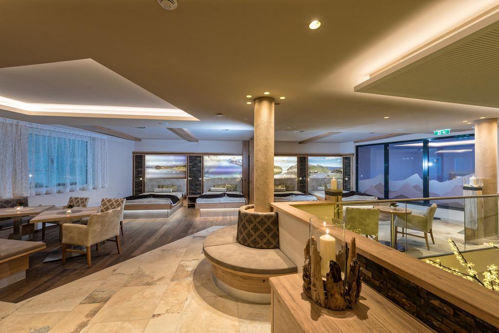 Hotel Jennys Schloessl 세르파우스 외부 사진